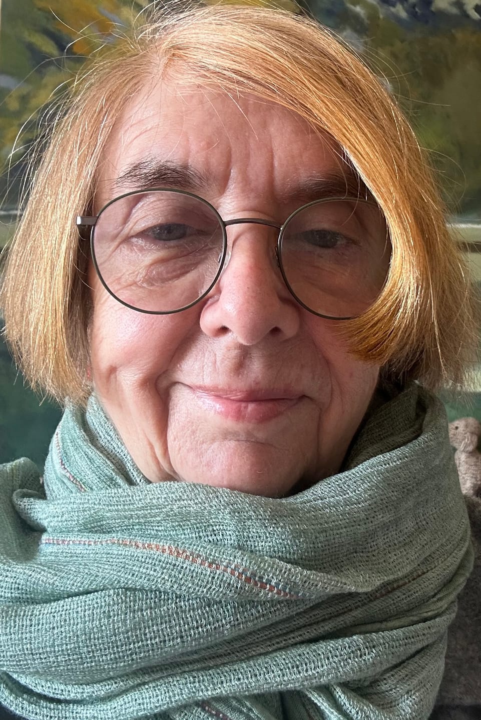 Customer photo review of Women Retro Pure Color Soft Shawl Scarf