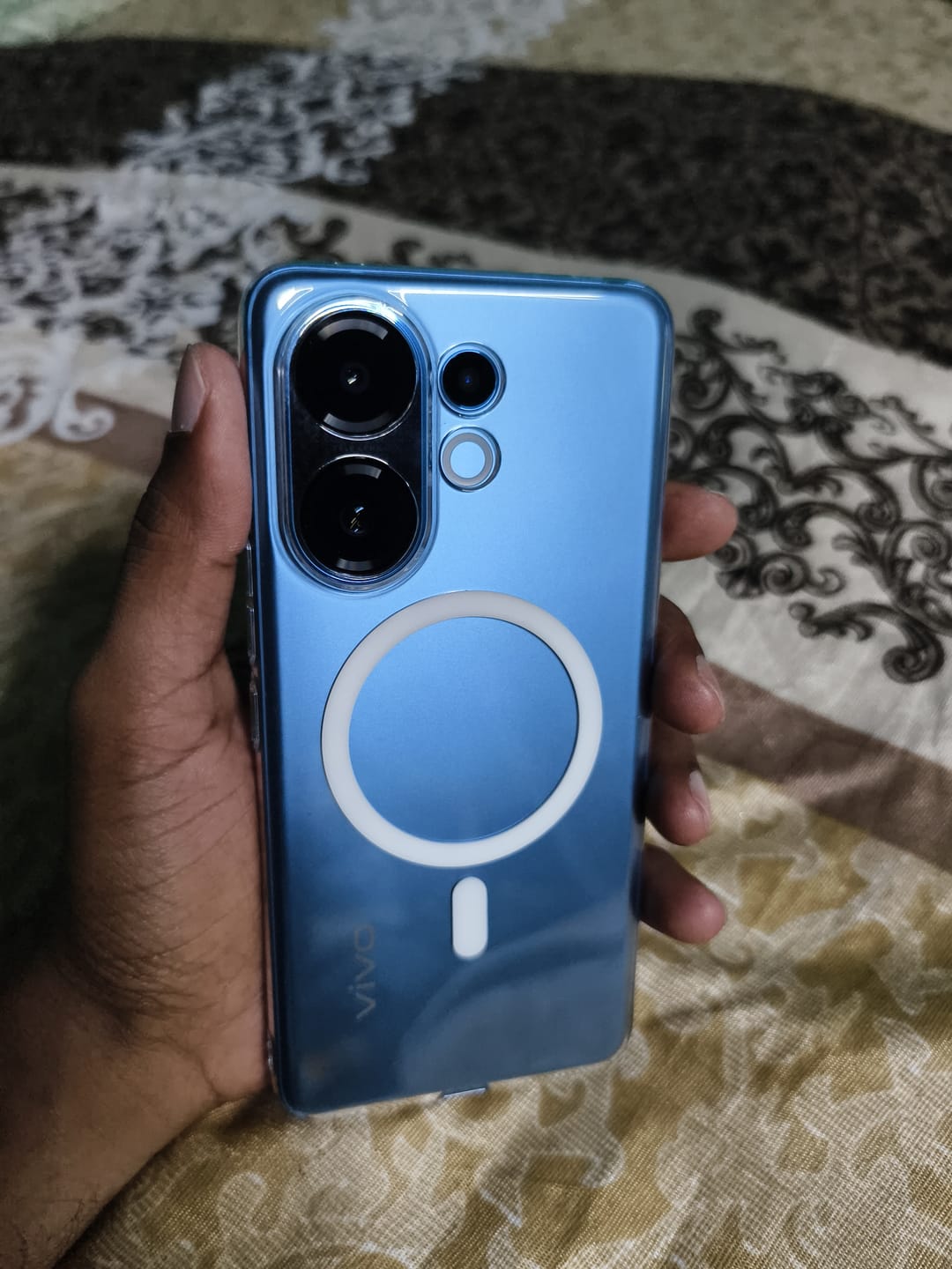 Customer photo review of Anti-Yellow Magsafe Clear Case - Vivo T4 Pro