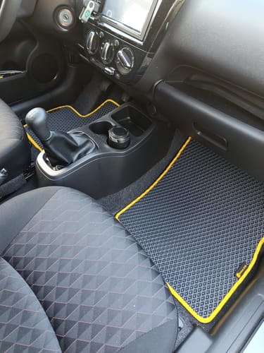 Customer photo review of Auto Fußmatten nach Maß - Komplettset