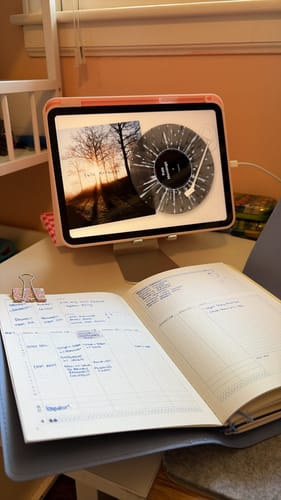 Customer photo review of Refillable Folio - PERIWINKLE BLUE TRIFOLD