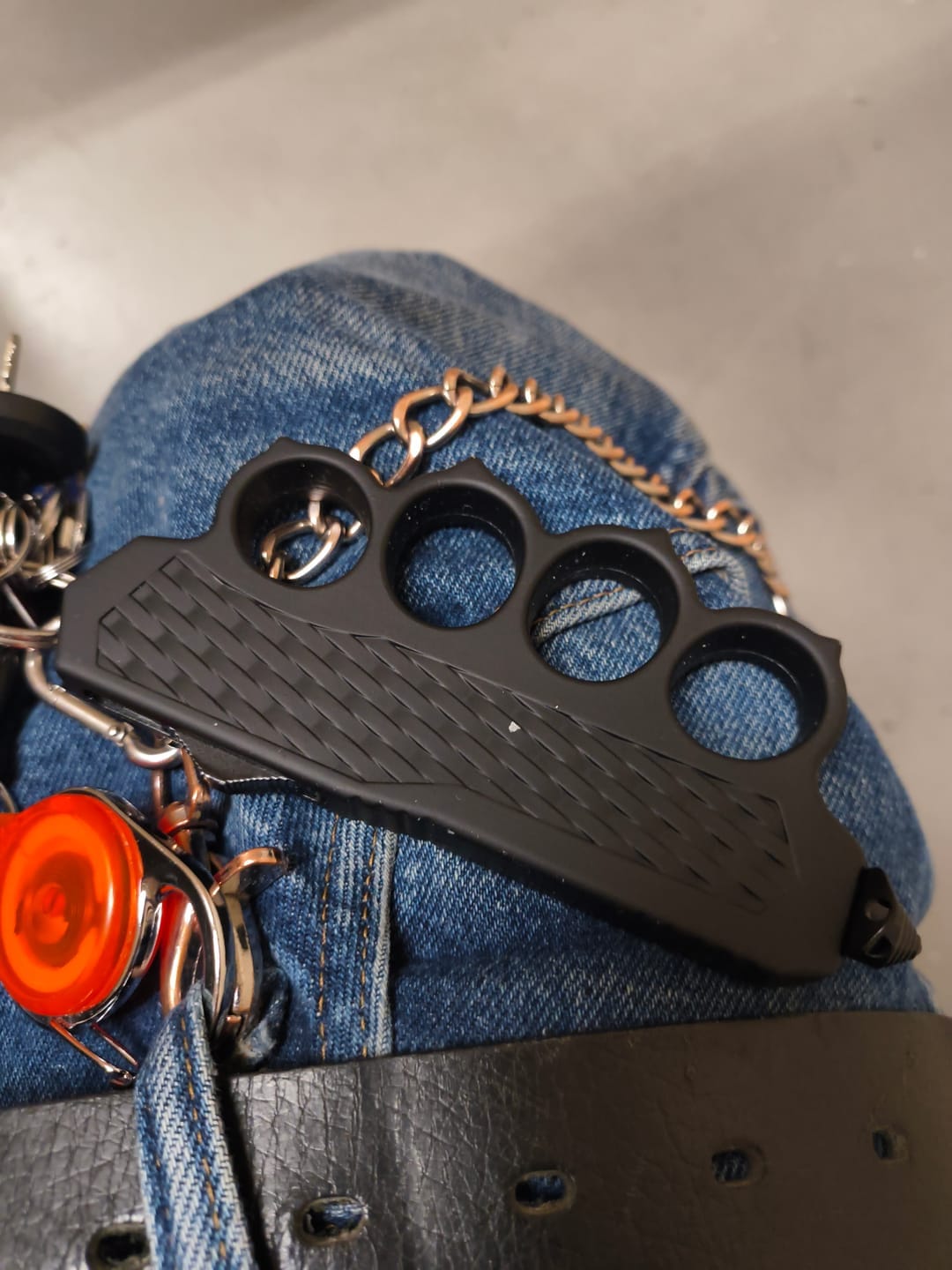 Customer photo review of Tactical Knuckle OTF Knife