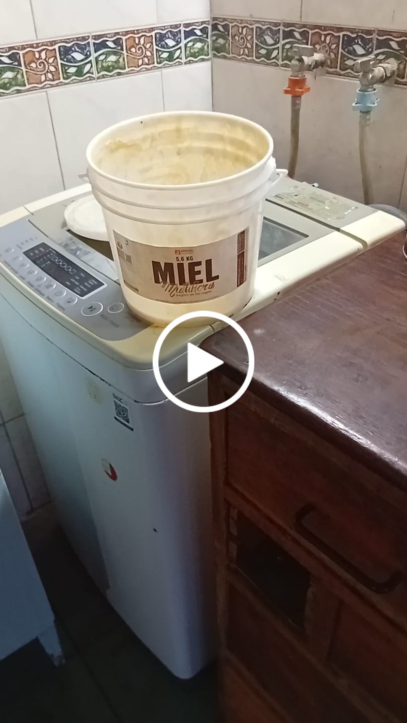 Customer video review of Balde Miel Multiflora de La Región de Los Lagos 5,6 kilos