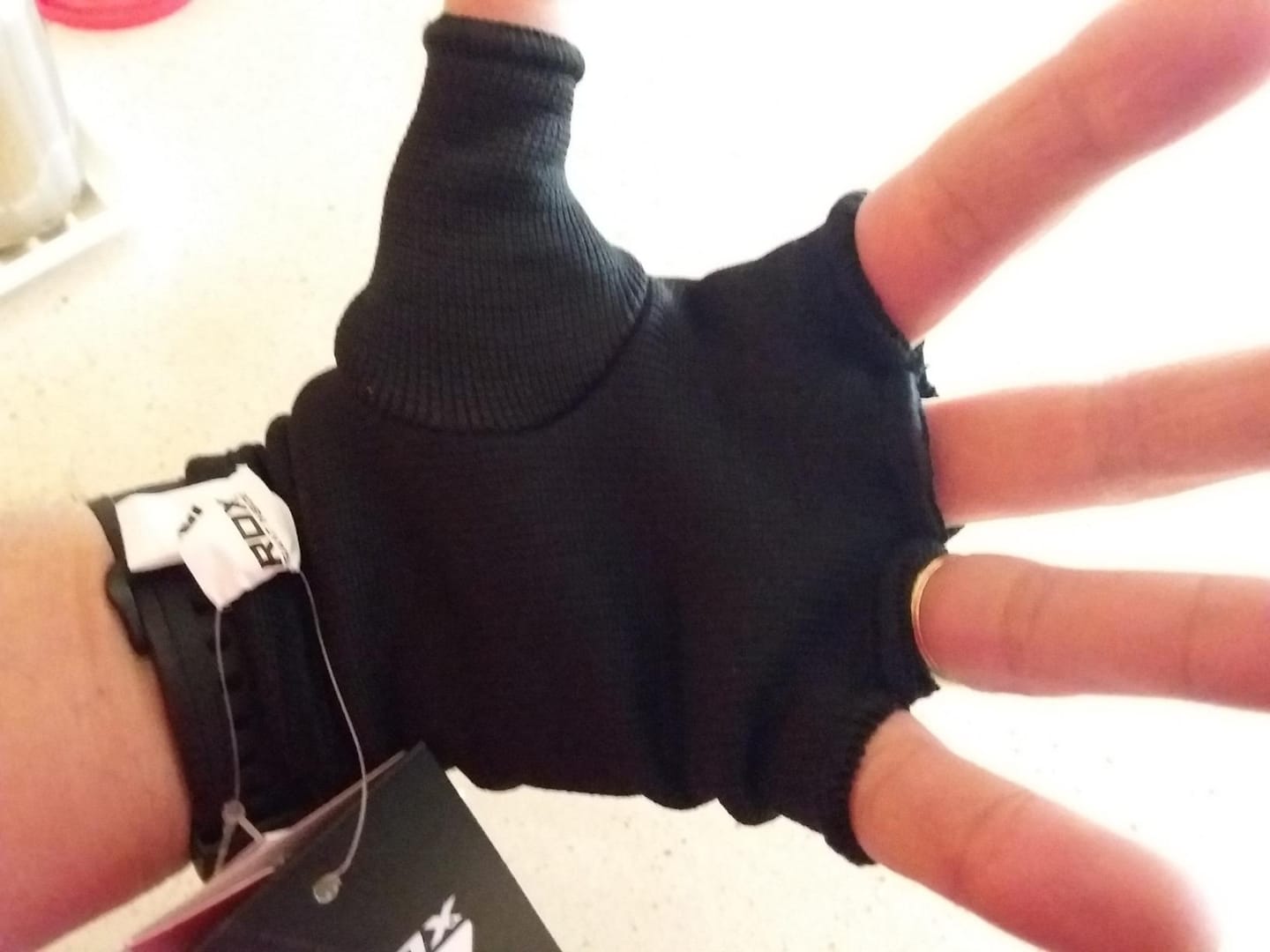 Customer photo review of Guantes Interiores para Boxeo, MMA, Muay Thai RDX HI
