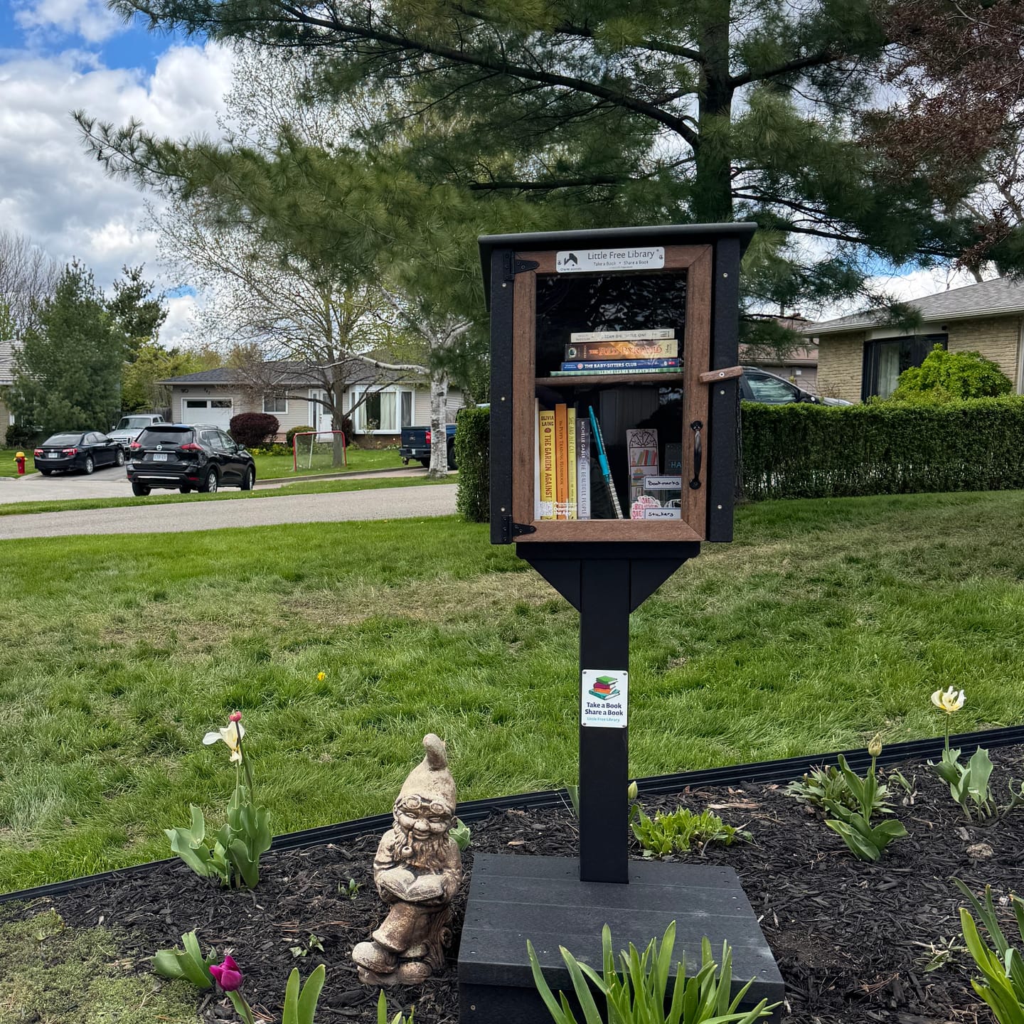 Customer photo review of Composite Step Stool Library Post and Topper