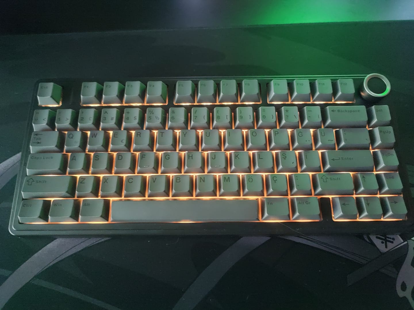 Customer photo review of Wraith Çift Enjeksiyonlu PBT Türkçe Tuş Takımı