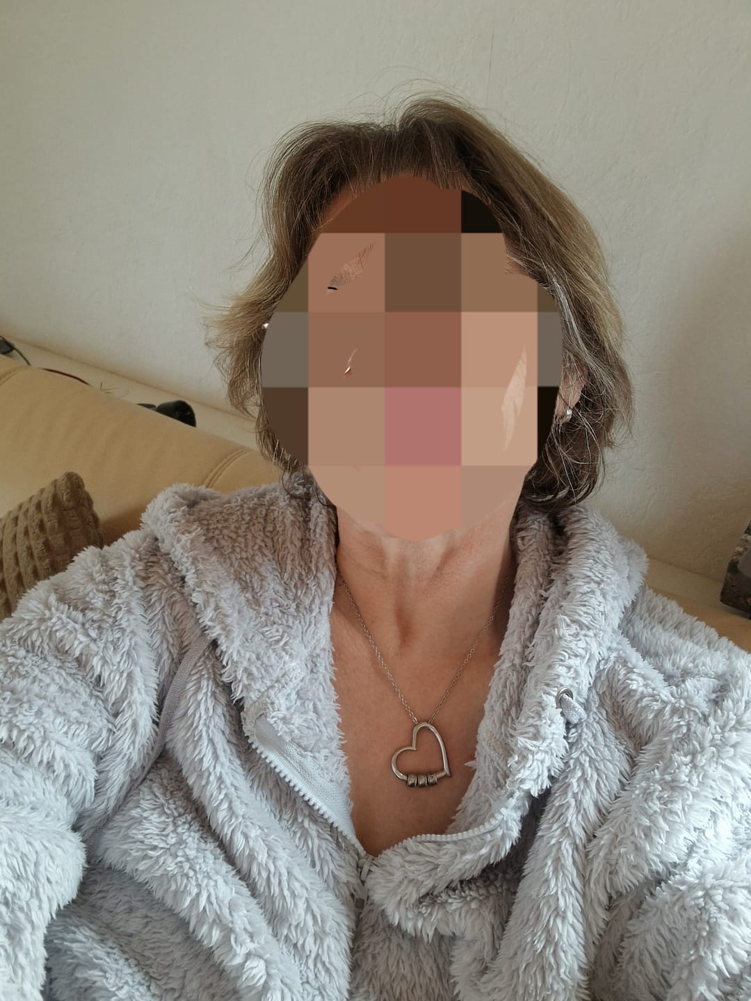 Customer photo review of Herz Halskette mit personalisierten Beads