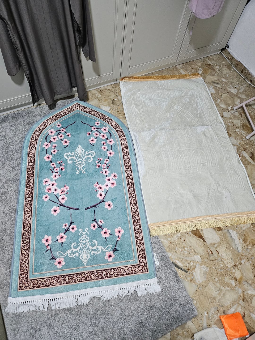 Customer photo review of Ergonomic Prayer Mat with Raised Cushion