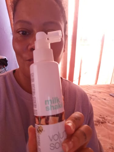 Customer photo review of Milkshake Volumizing Styling Spray - Lightweight Hair Spray 175ml