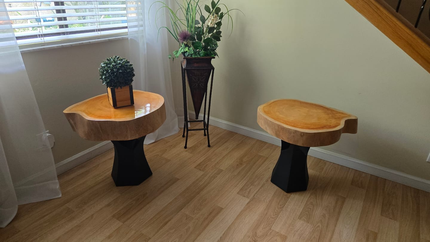 Customer photo review of Coffee Table Base 16.1" H Tree Trunk for Modern Round Top - 106S Namu