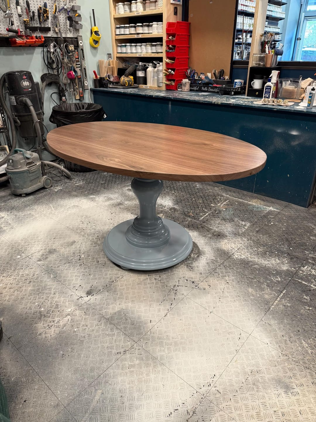Customer photo review of Bradford Round Pedestal Table Base (WH-Bradford[Height]-Color)