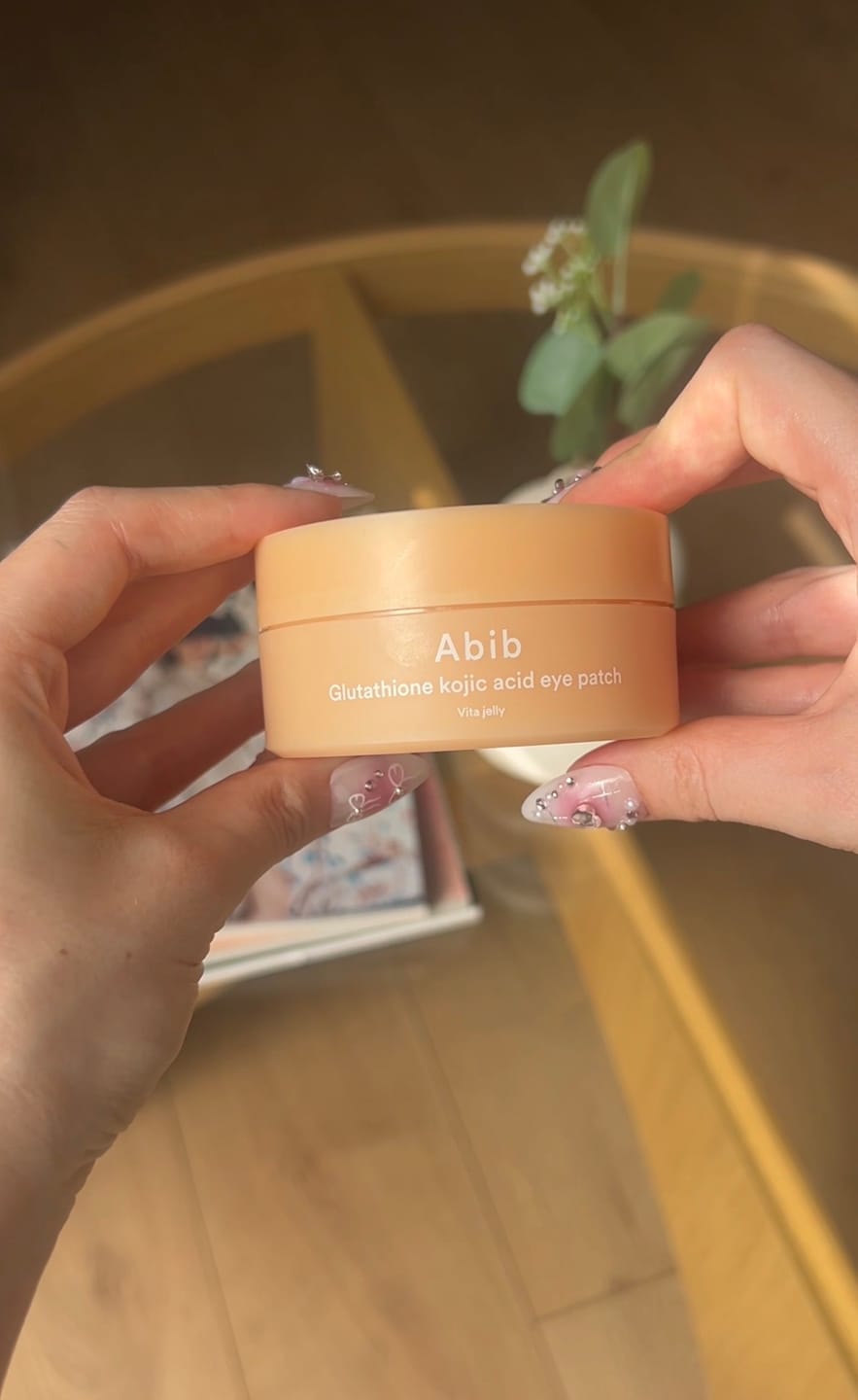 Customer photo review of Glutathione kojic acid eye patch Vita jelly