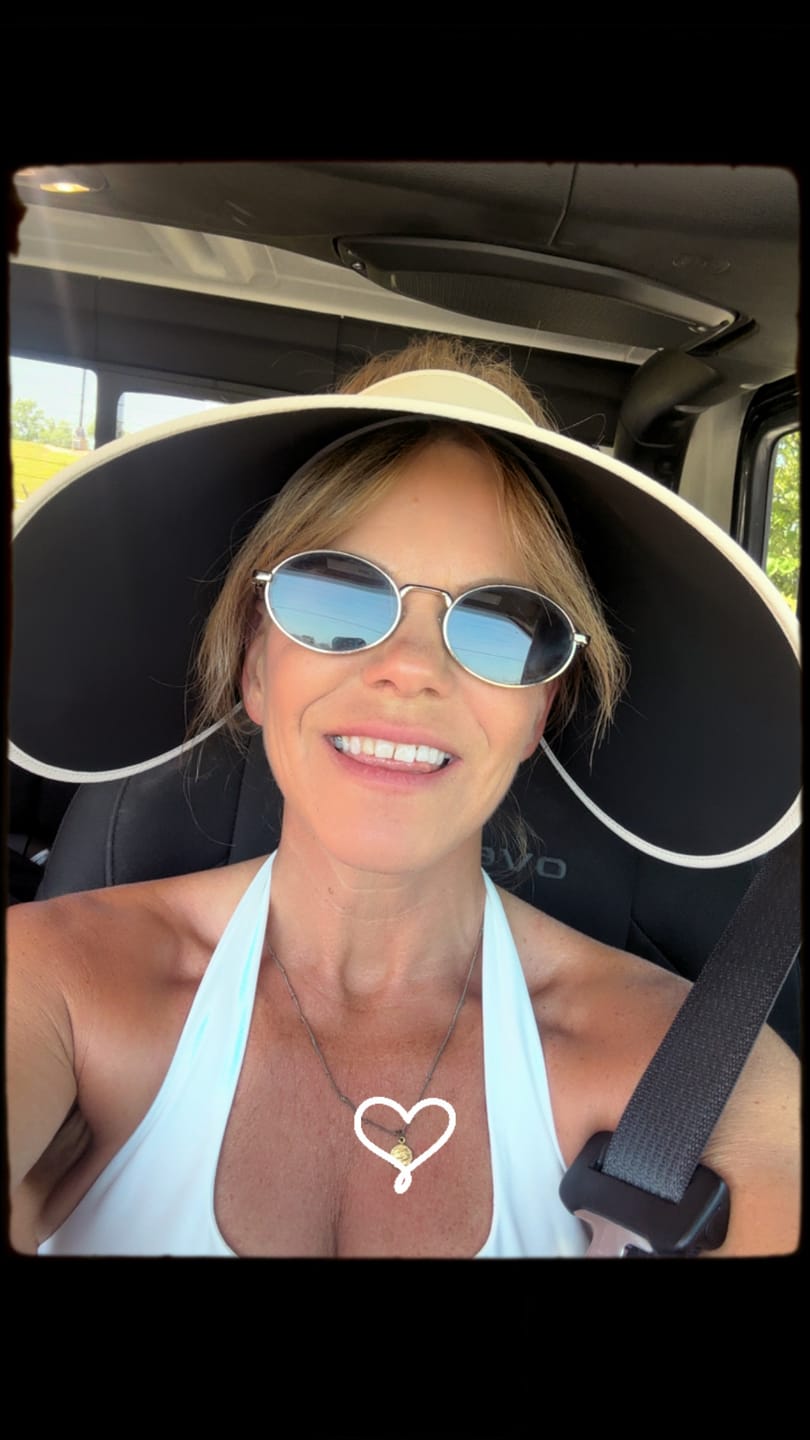 Customer photo review of Women's Ultra Wide Brim Bonnet-Style Visor UPF100+ BM563