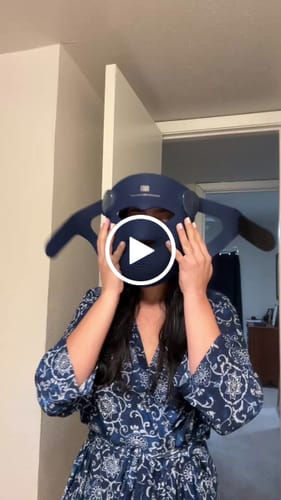 Customer video review of INIA GLOW 4D 940nm Dual NIR Wireless LED Mask