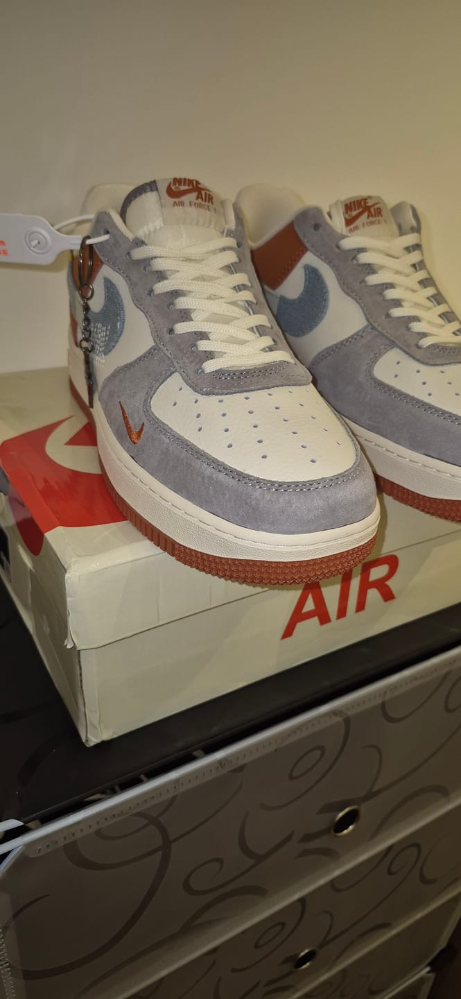 Customer photo review of Nike Air Force 1 Low stussy