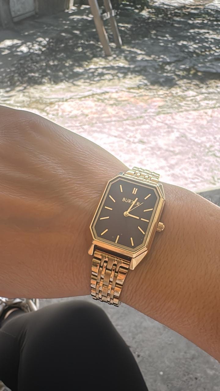 Customer photo review of Isabell Gold Burgundy