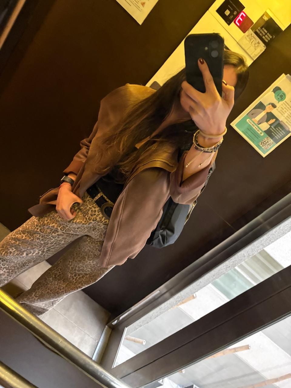 Customer photo review of JEANS WIDE LEG TIRO ALTO ADARA ANIMAL PRINT