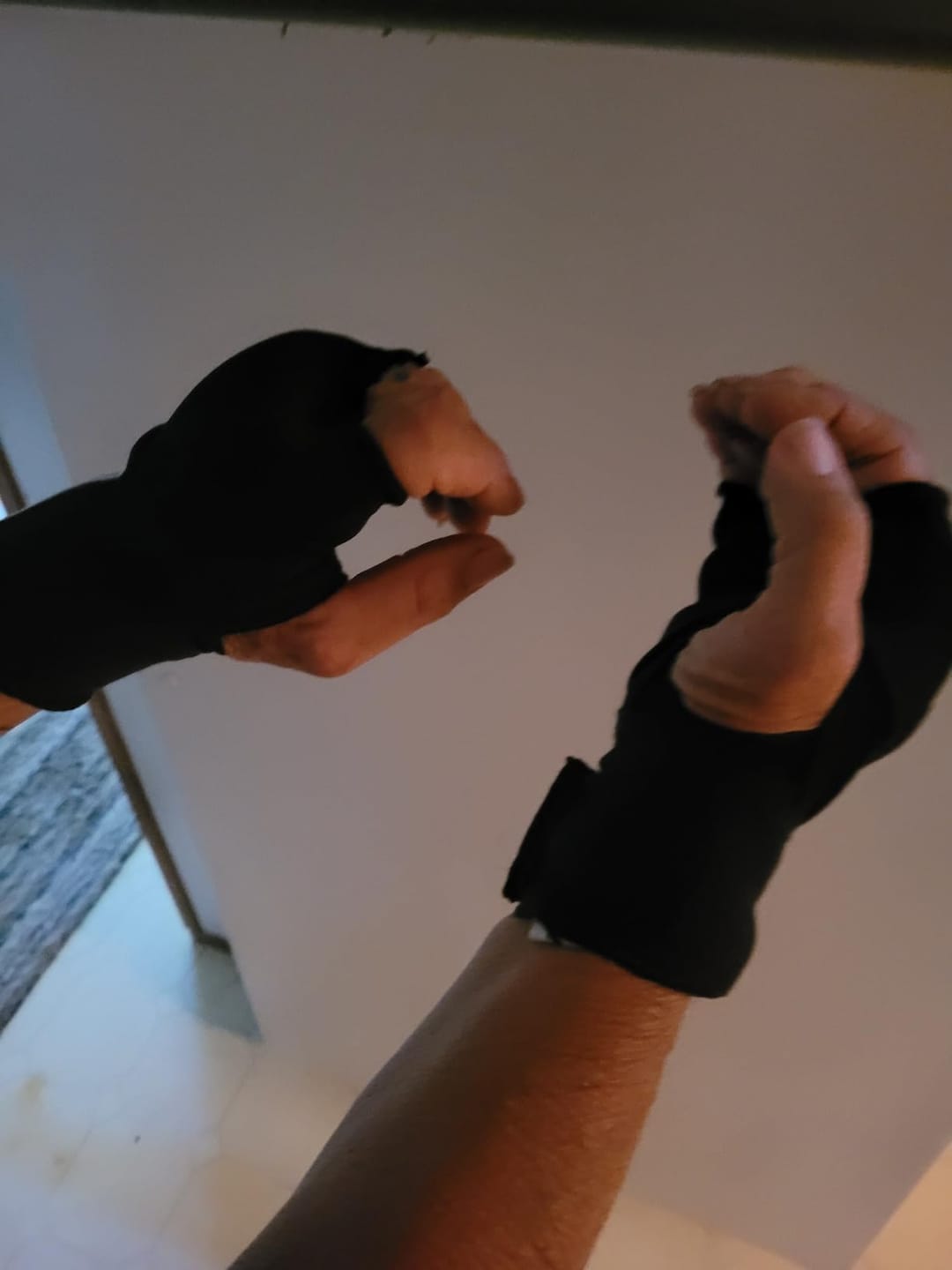 Customer photo review of Guantes Interiores para Boxeo, MMA, Muay Thai IS2 (Par)