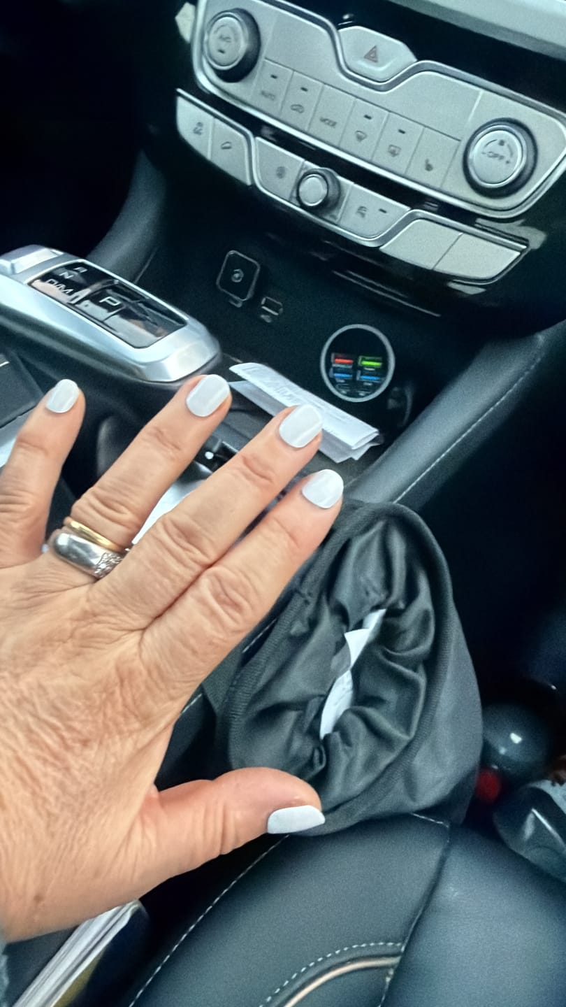 Customer photo review of Blanco Crema | Stickers de Gel