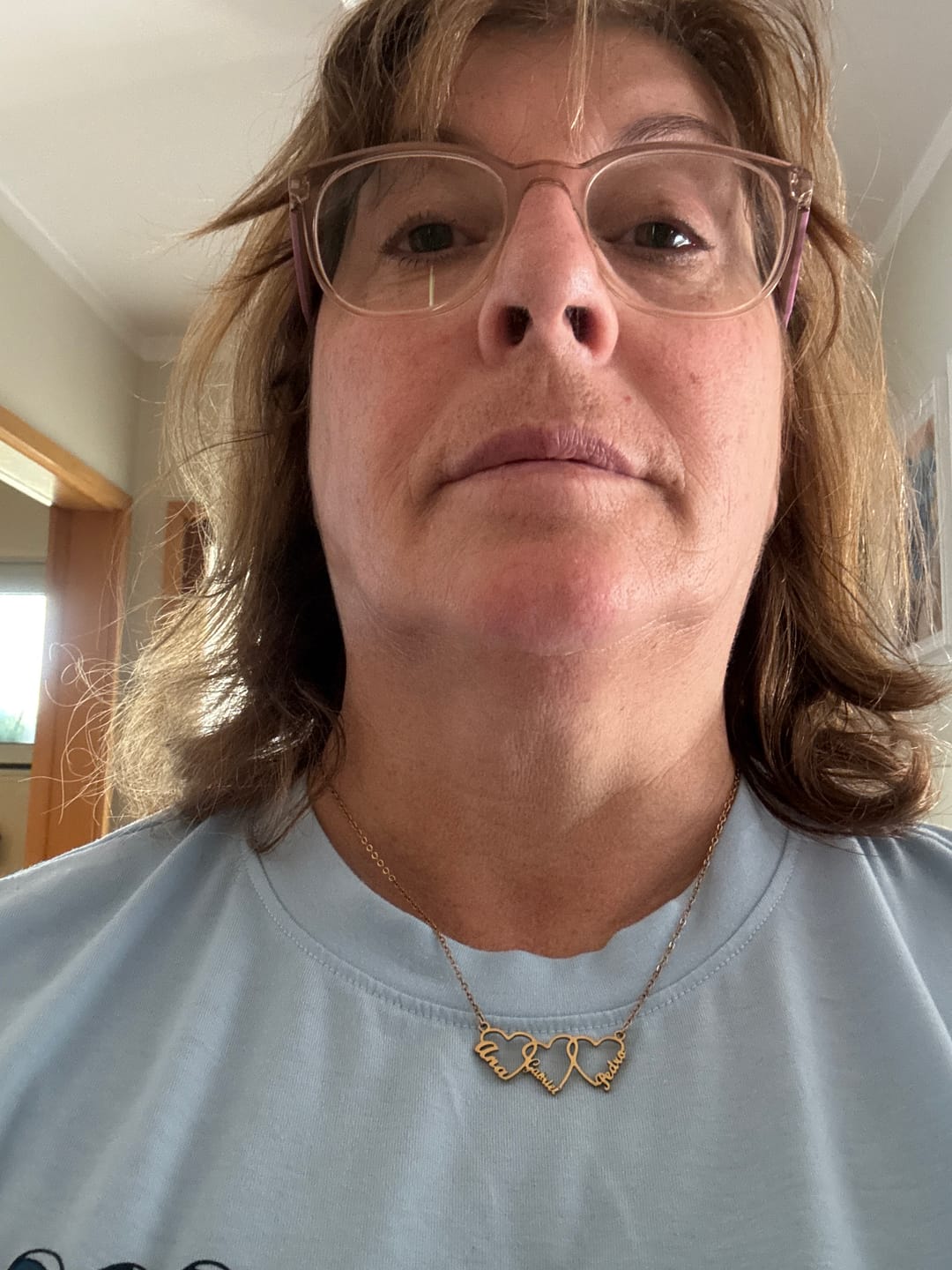 Customer photo review of Colar em Coração com Nome Personalizado