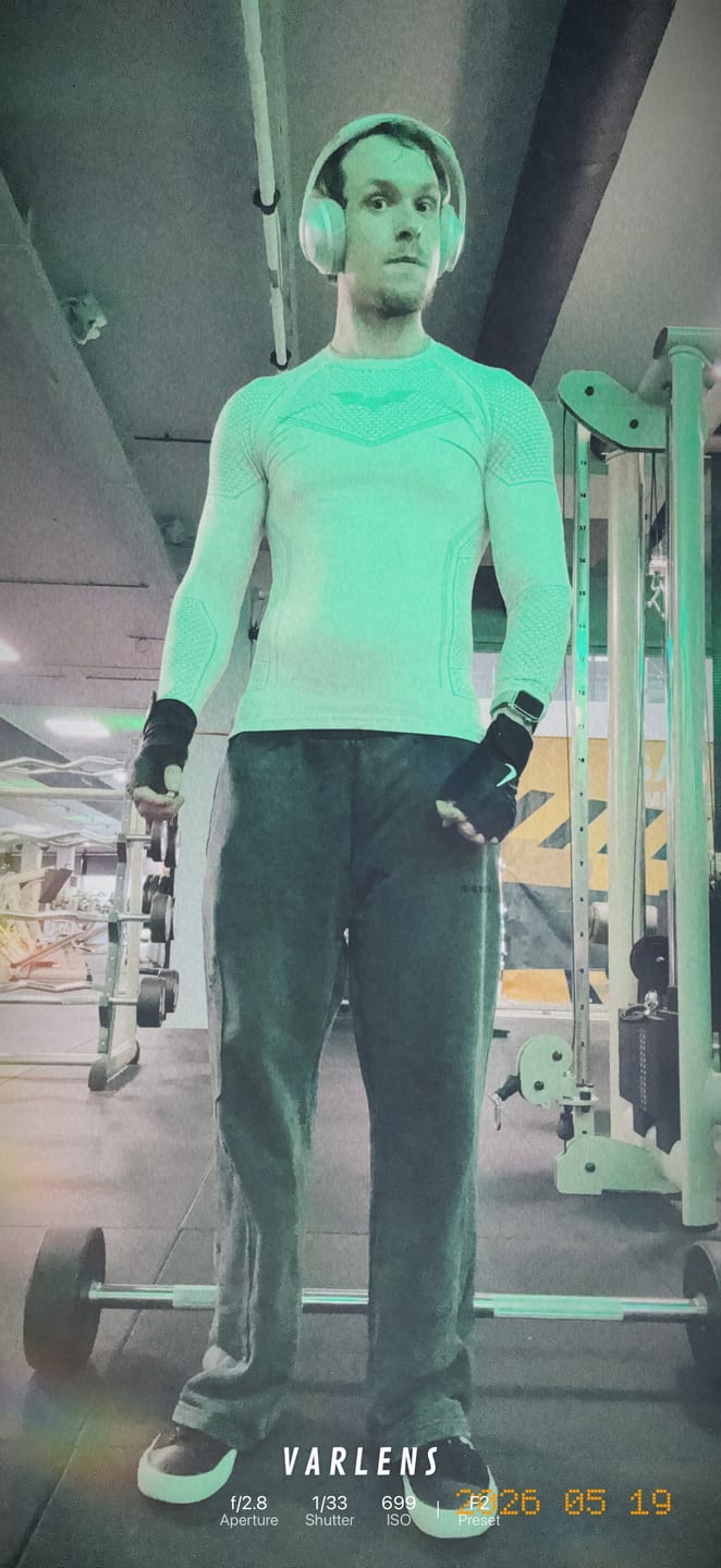 Customer photo review of 2099 - Batman Stealth Sweats