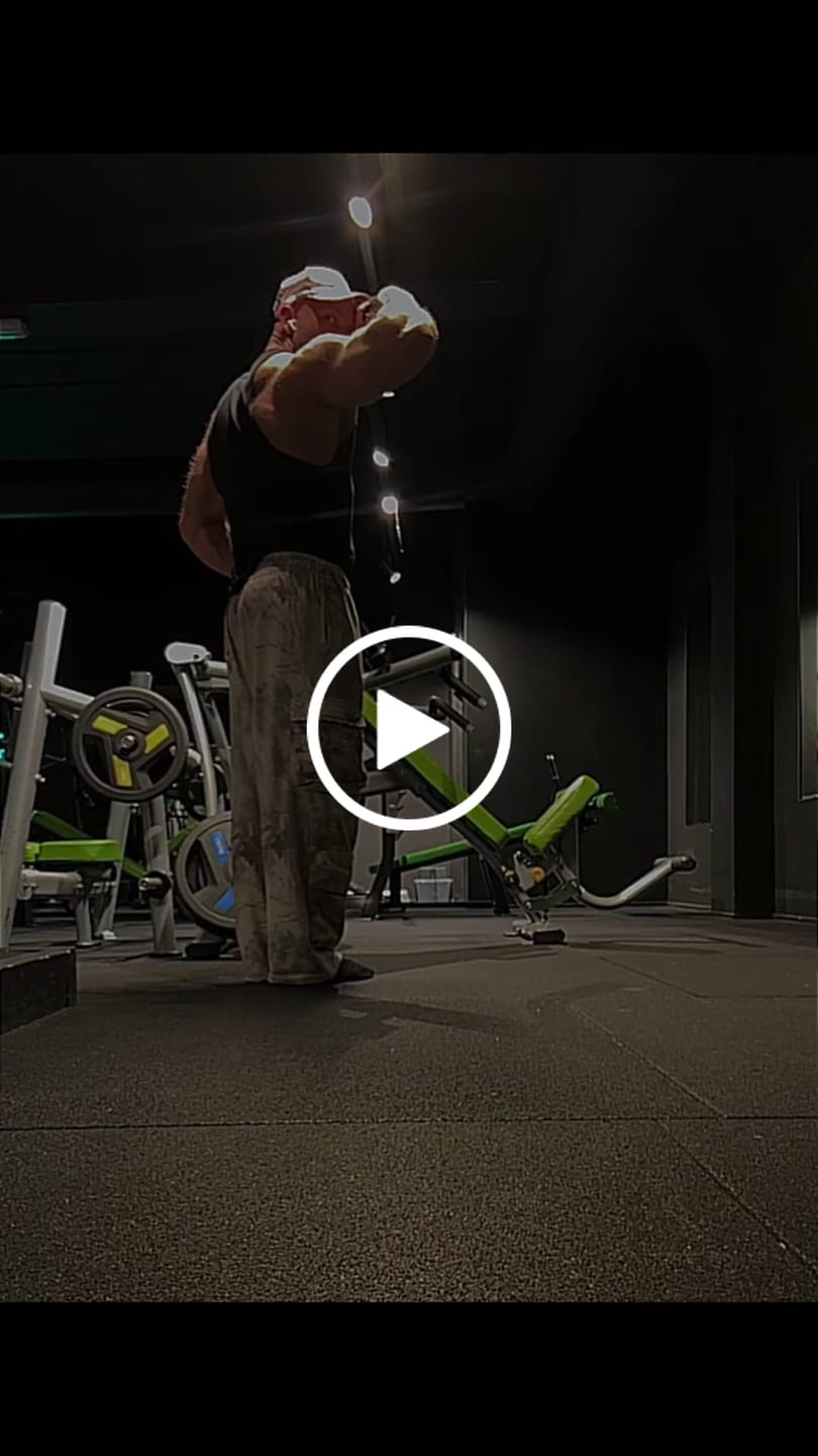Customer video review of 2033 - Heritage Camo Cargo Sweats