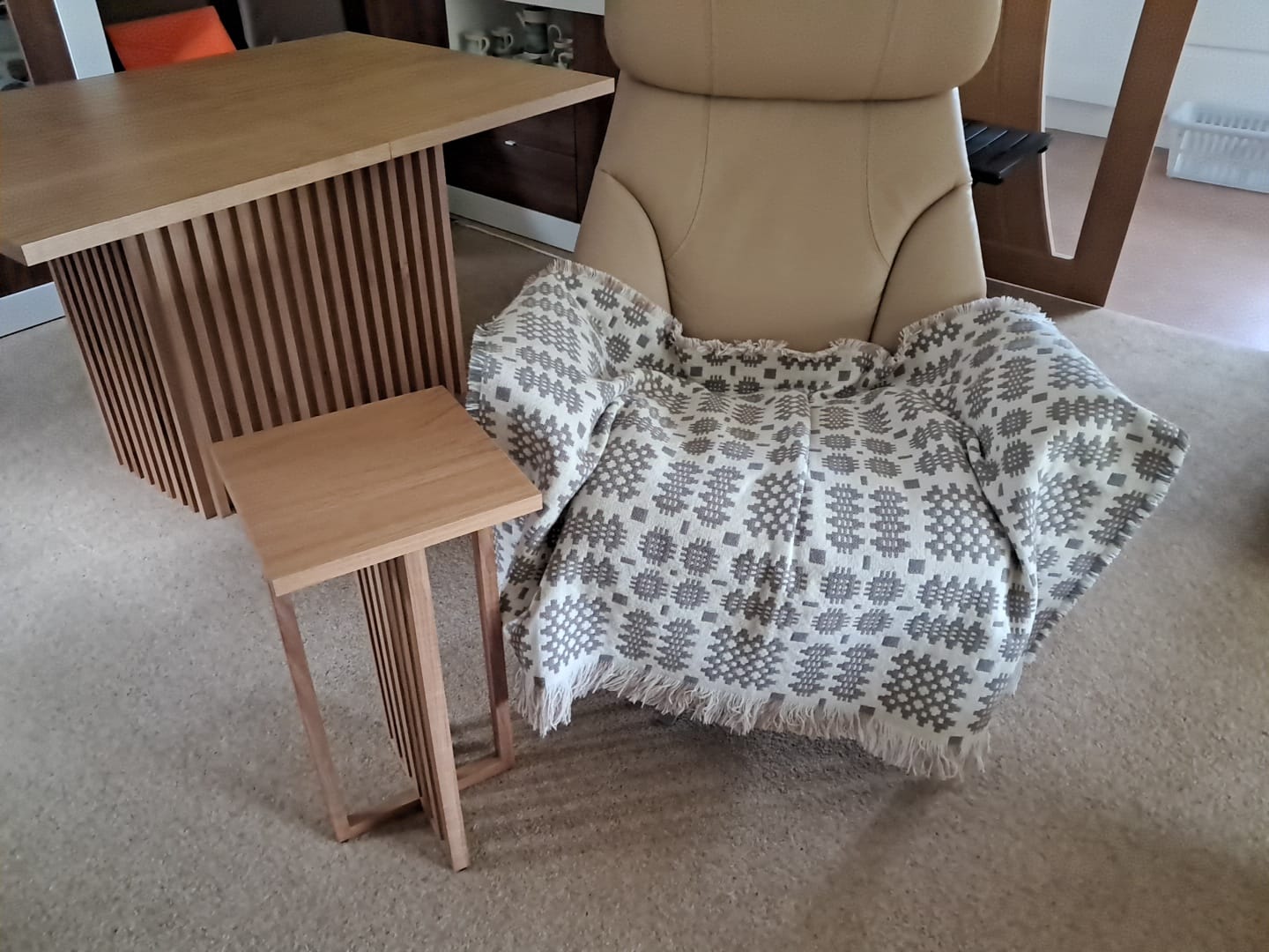 Customer photo review of Round Side Table, Kudo