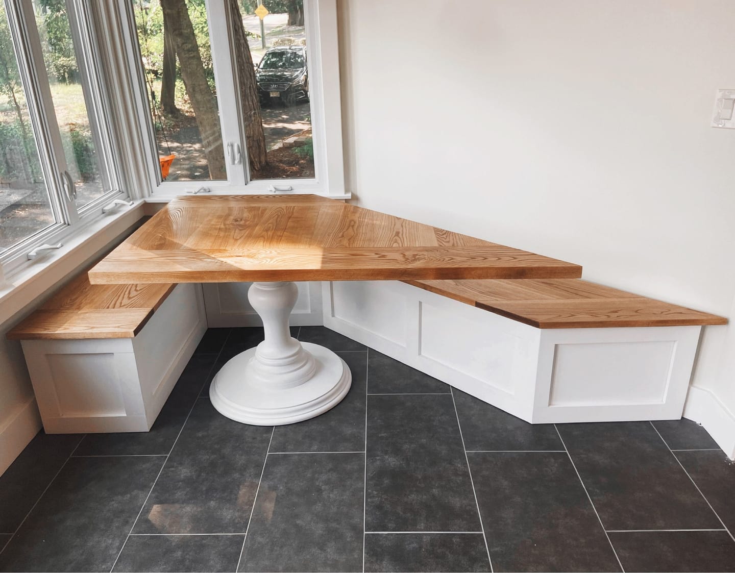 Customer photo review of Bradford Round Pedestal Table Base (WH-Bradford[Height]-Color)