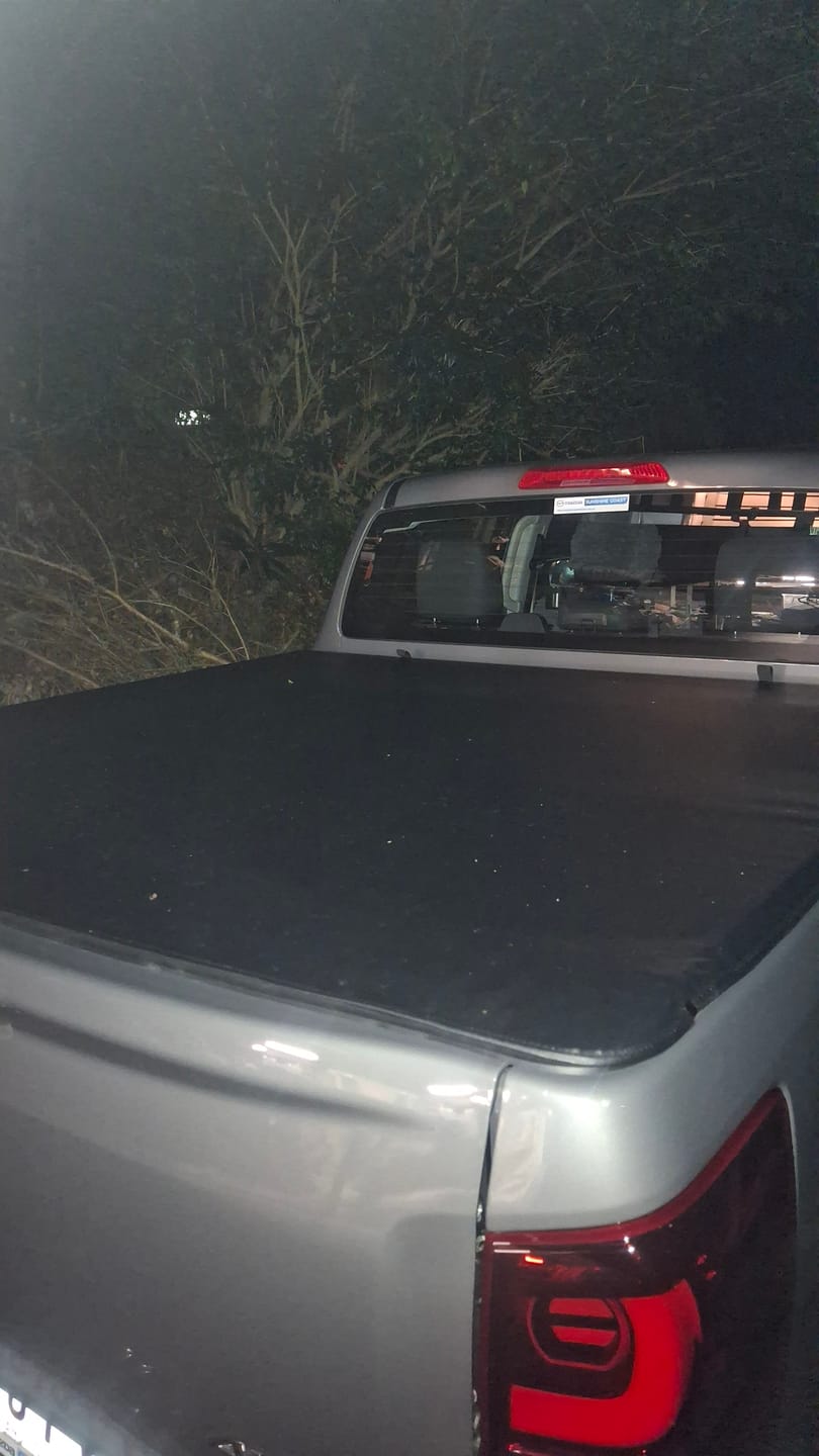 Customer photo review of Soft Roll-Up Clip-On Tonneau Cover for Mazda BT-50 2020–2026