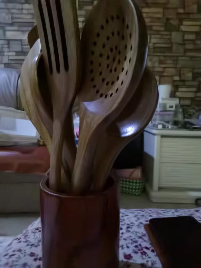 Customer photo review of Premium Wooden Cooking Utensil Set – 7-Piece Teak Kitchen Collection