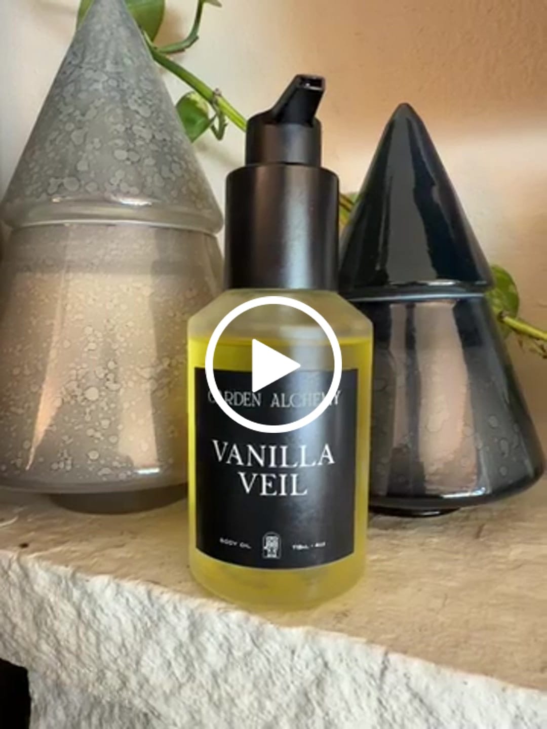 Customer video review of VANILLA VEIL BODY OIL