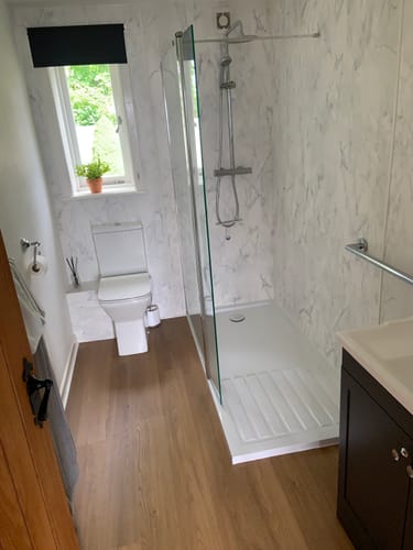 Customer photo review of 1700 x 800mm Walk In Rectangular Stone Shower Tray With Drying Area