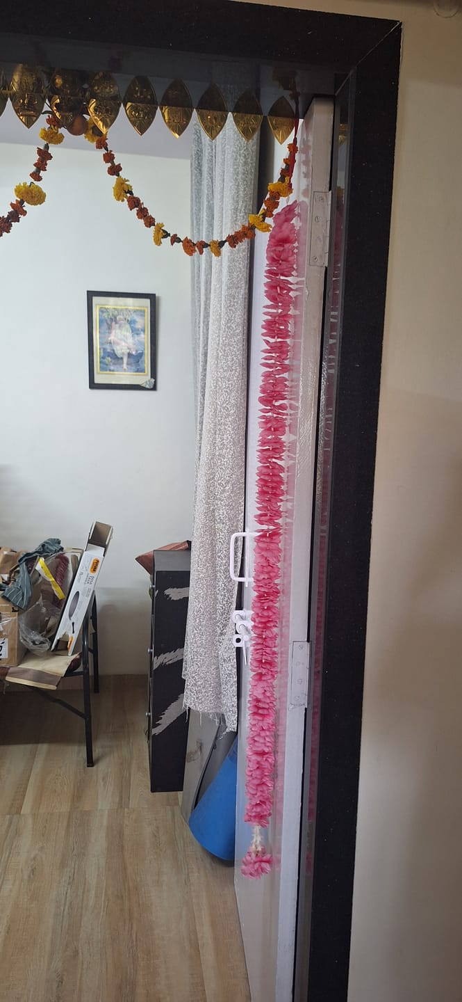 Customer photo review of Premium Pink Floral Garlands/ Latkans Set of 2| 4.5 ft length