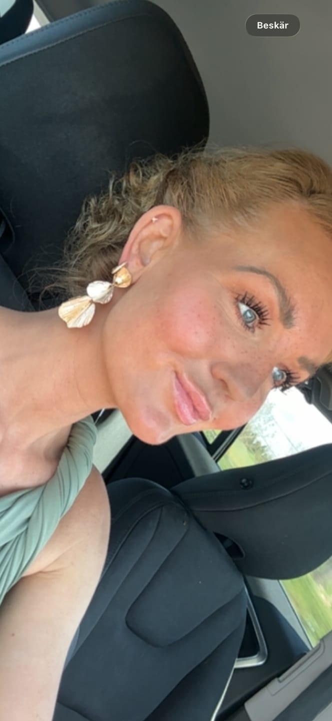 Customer photo review of PowerLash Growth Serum Mascara