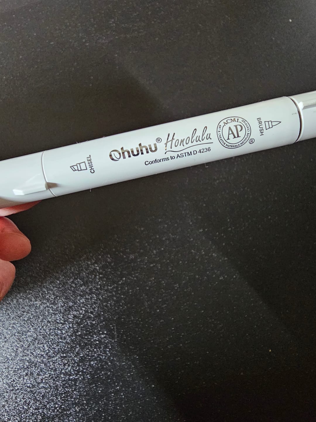 Customer photo review of Ohuhu Honolulu YG100 / E111 Individual Marker, Brush & Chisel