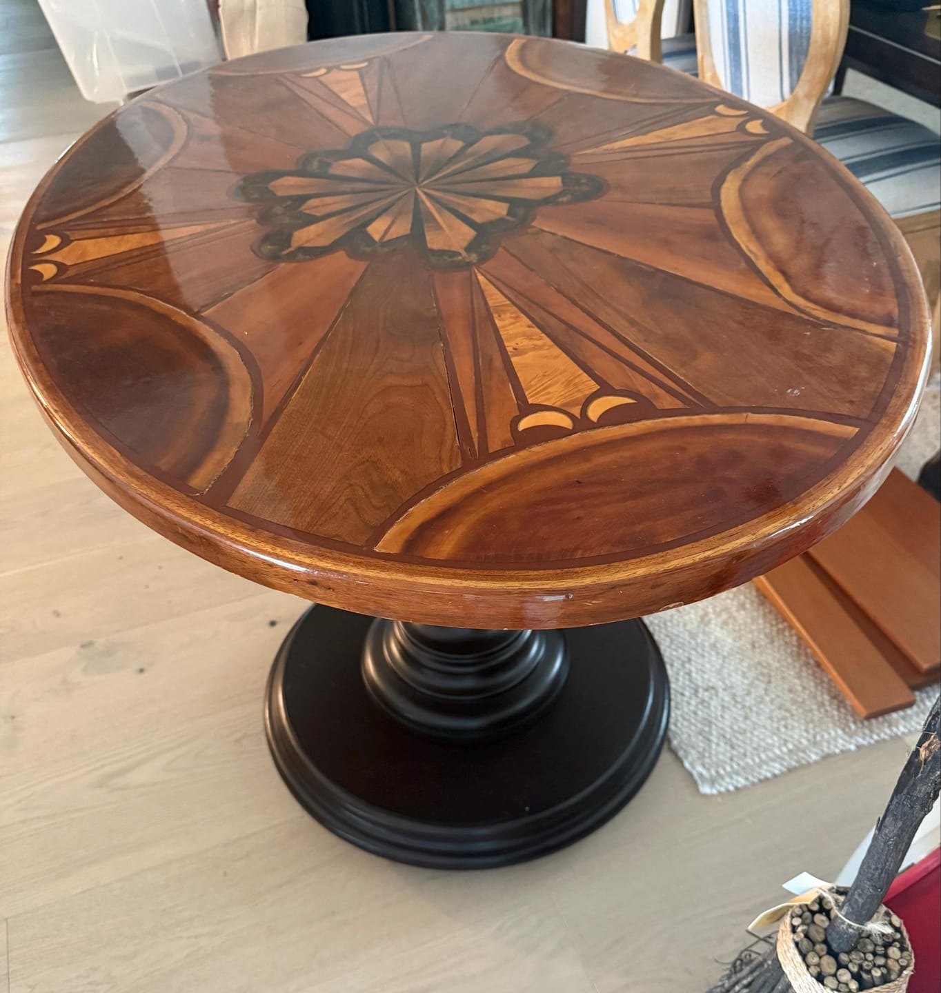 Customer photo review of Bradford Round Pedestal Table Base (WH-Bradford[Height]-Color)