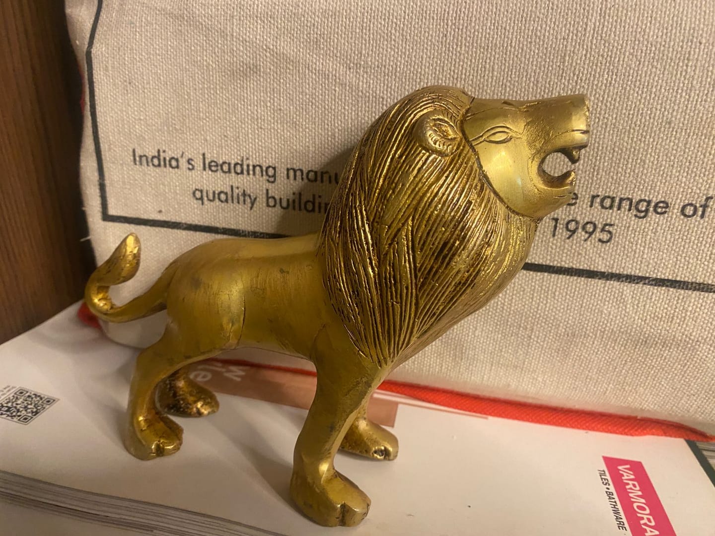 Customer photo review of Handcrafted Solid Brass Lion Vastu Idol | Vastu Remedy for South Direction Protection & Courage Energy for Main Entrances | 16×6×14 cm | 985g