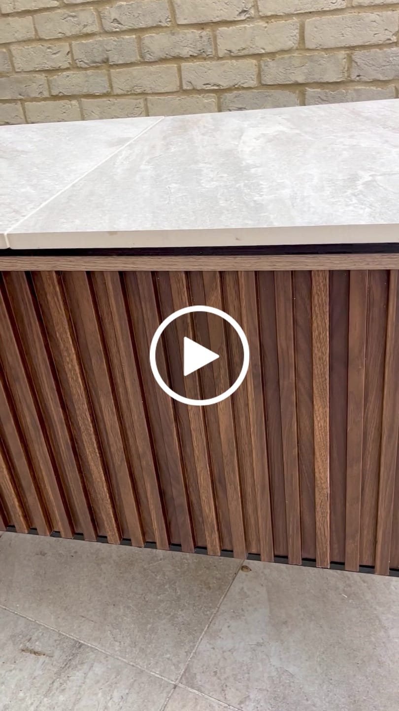 Customer video review of Exterior Seamless Outdoor Panels 2.4m × 2.4m (16 Panels Per Pack) Multiple Colours