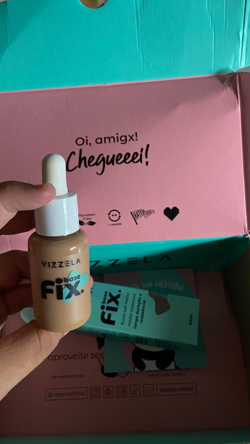 Customer photo review of Base Líquida FIX - Vizzela