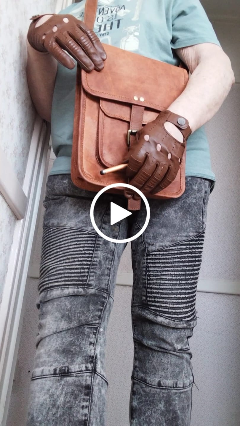 Customer video review of The Windsor Crossbody
