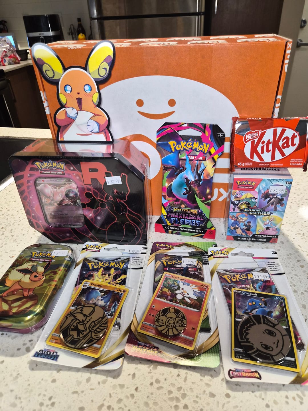 Customer photo review of Poké Jeux Mystery Box – Summer Deluxe Collector’s Edition – Starter | Trainer | Master