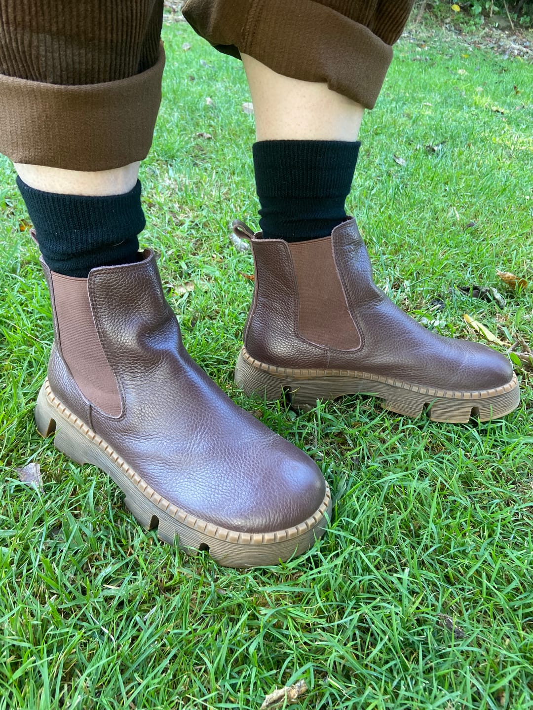 Customer photo review of Women Retro Genuine Leather Platform Low-Heel Boots
