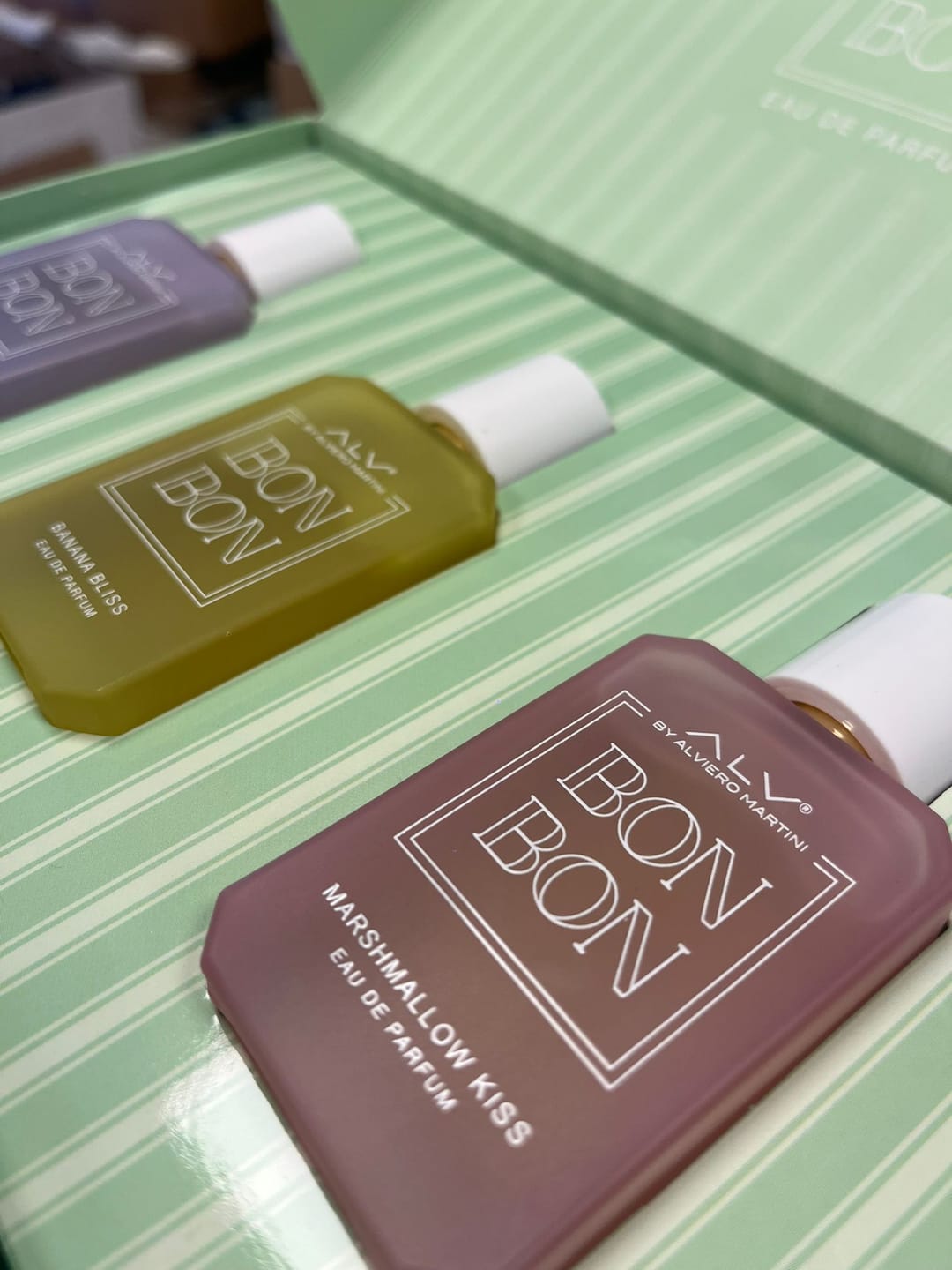 Customer photo review of ALV Bon Bon | Box Verde