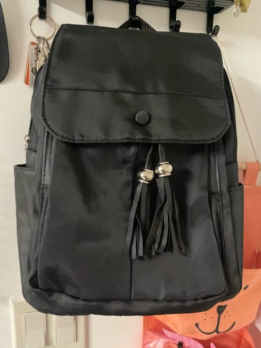 Customer photo review of Mochila Preta Feminina Pequena