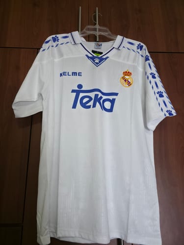 Customer photo review of HUGO SANCHEZ #9, Real Madrid Local 1996/97