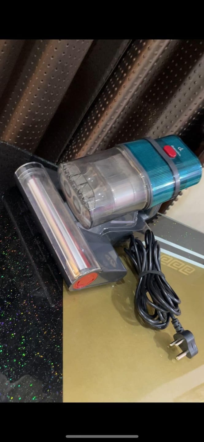 Customer photo review of Dustro Pro Mattress Vacuum Cleaner