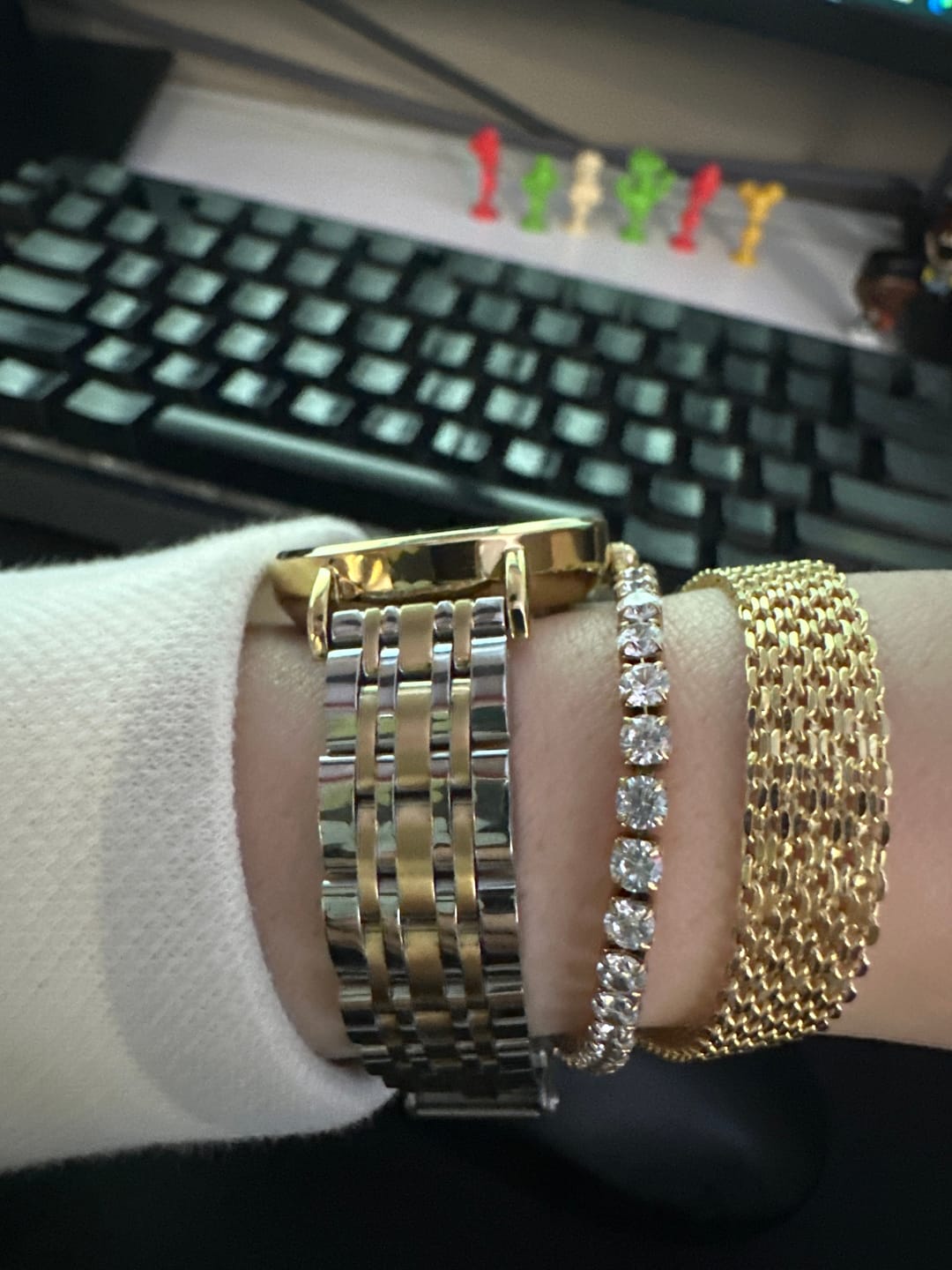 Customer photo review of Ava Gold Bracelet