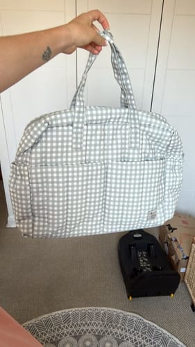 Reseña con foto de un cliente sobre Bolso Maternal Quilt