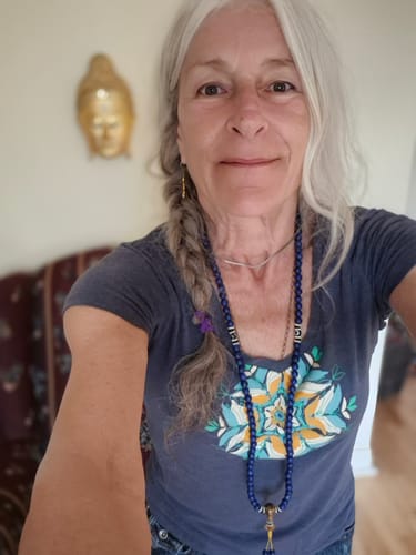 Customer photo review of Lapis Lazuli Third Eye Mala