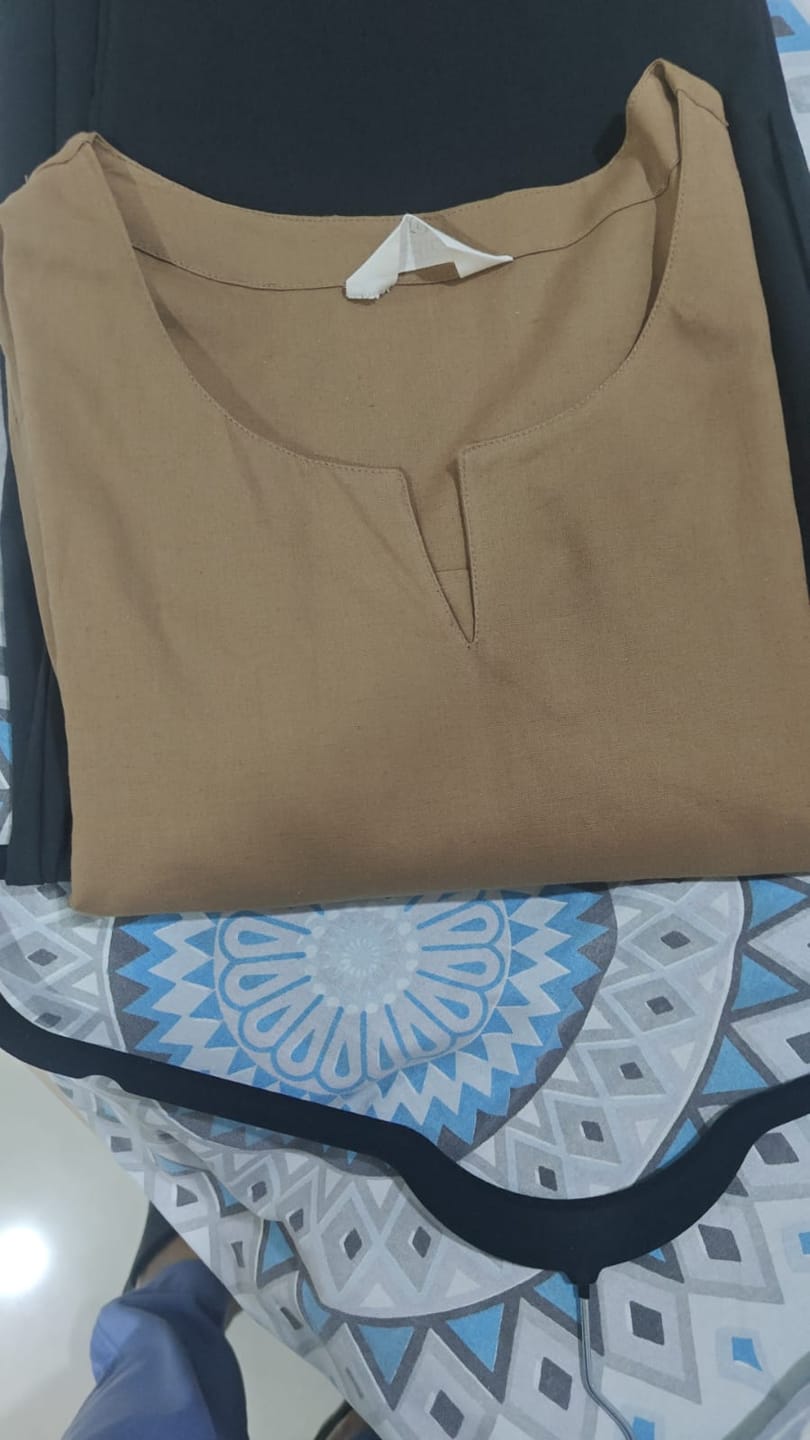 Customer photo review of Women Coffee Brown Airy Linen Split Neck Short Kurta