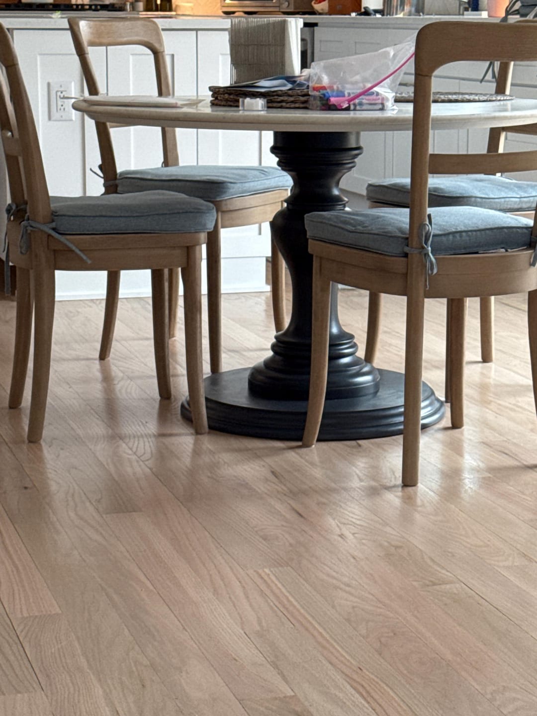 Customer photo review of Bradford Round Pedestal Table Base (WH-Bradford[Height]-Color)